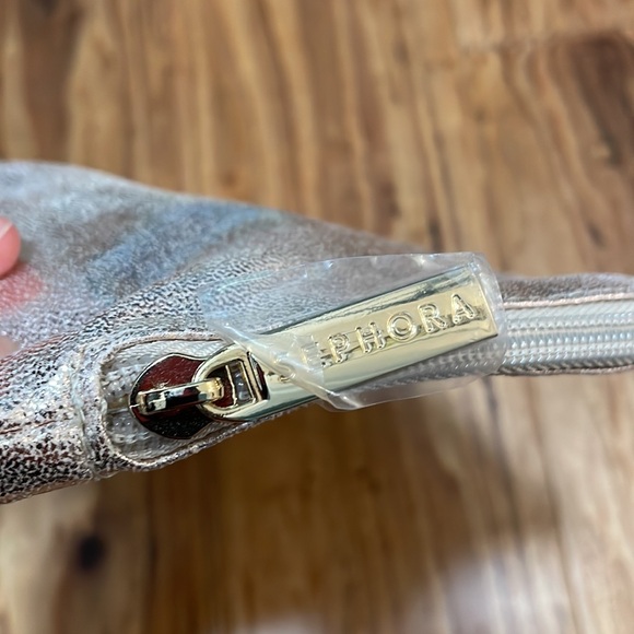 Free with purchase! Sephora Cosmetic Bag - Picture 2 of 5